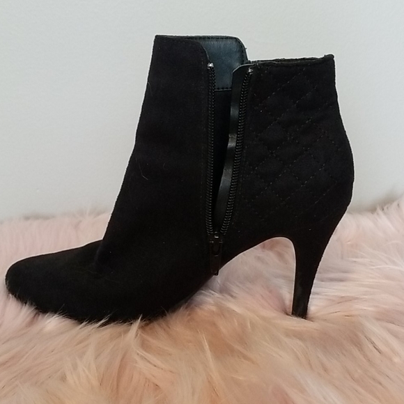 Quilted Booties - Picture 4 of 7